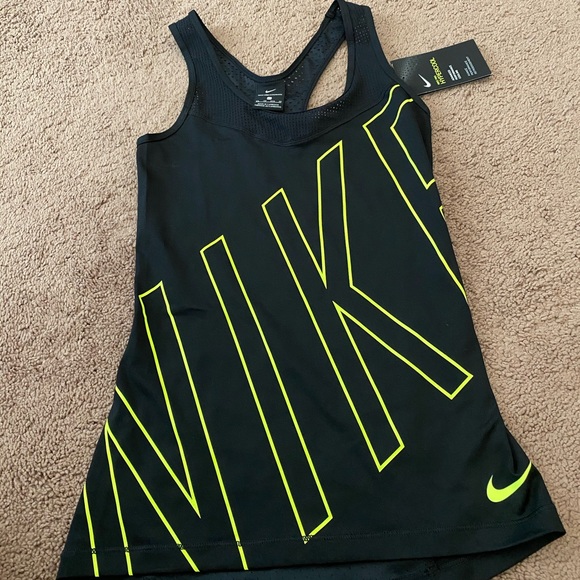 Nike Tops - Nike Pro Hypercool Tank Top